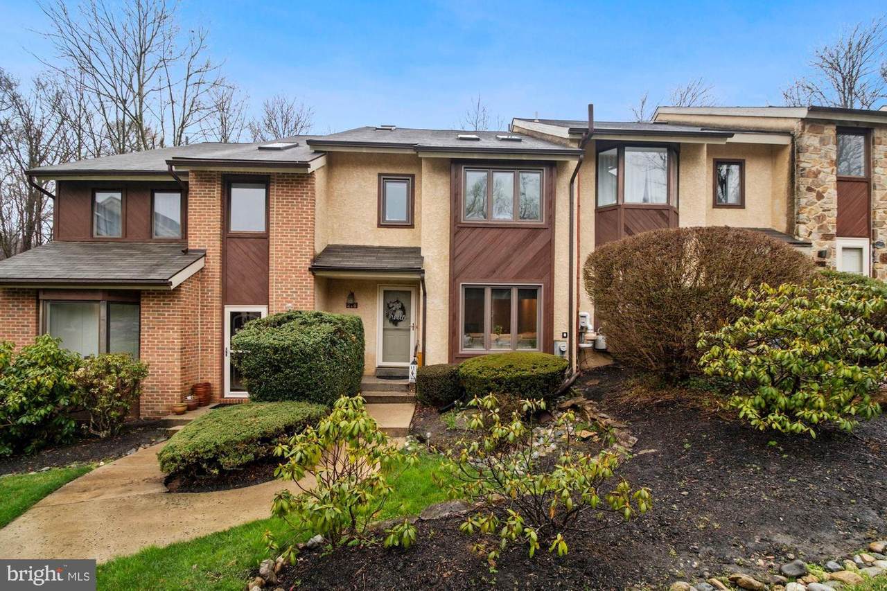 216 Northbrook Drive - Photo 1