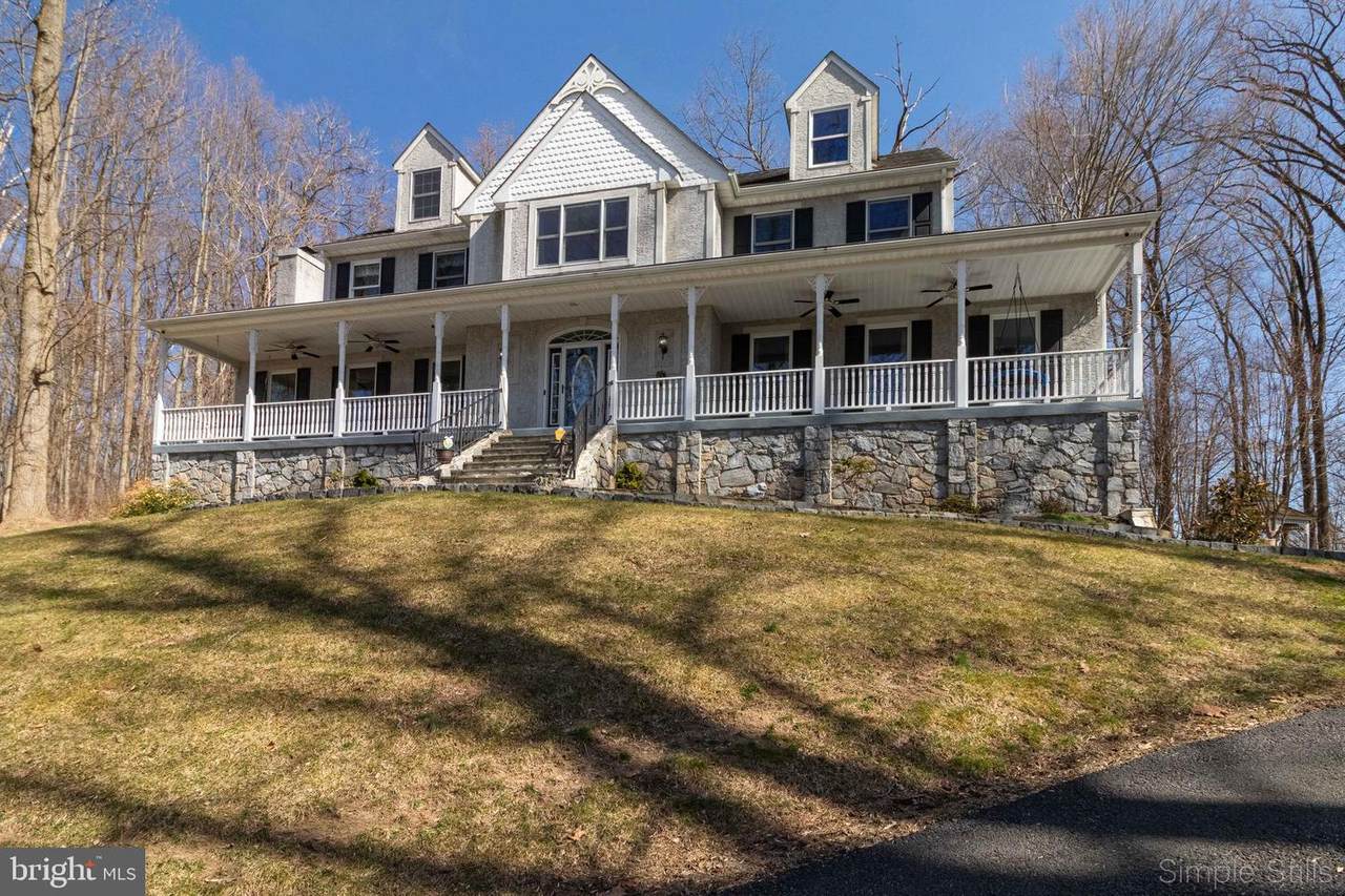 11 Laurel Ridge Road - Photo 1