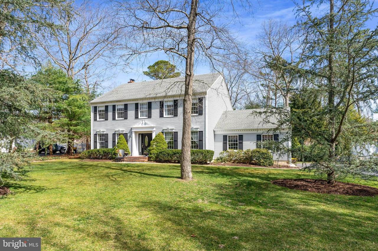21 Princeton Drive - Photo 1