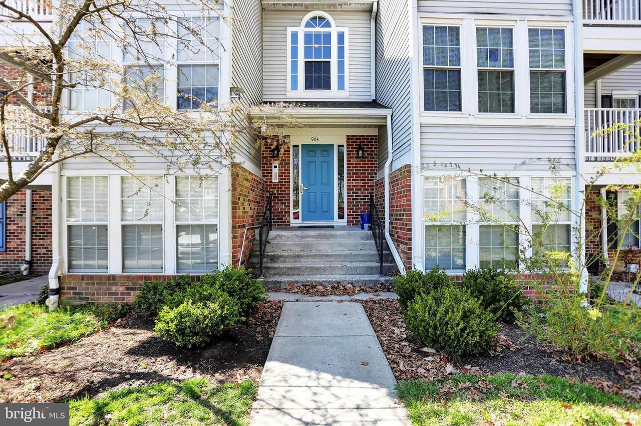904 Swallow Crest Court - Photo 1