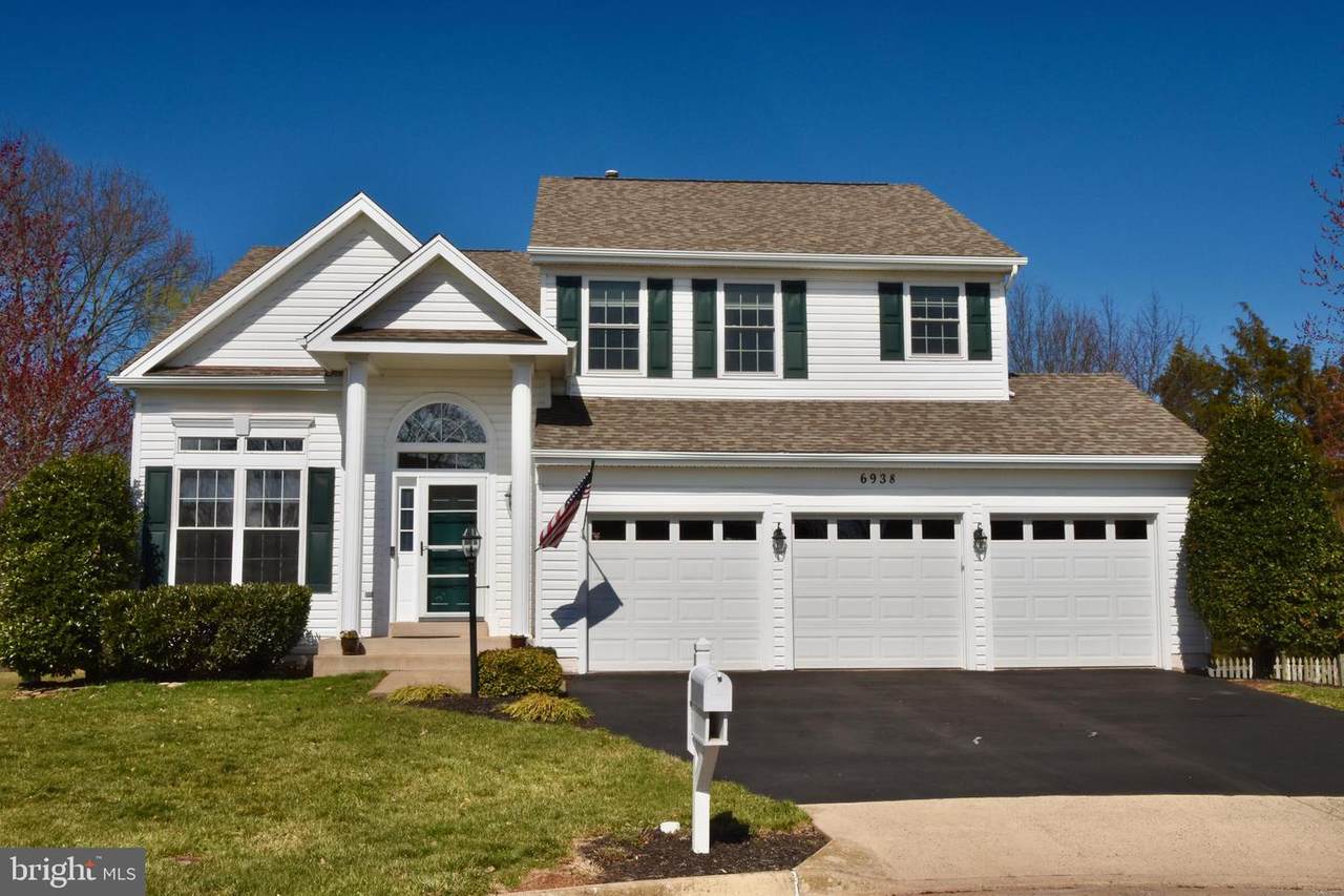 6938 Little John Court - Photo 1