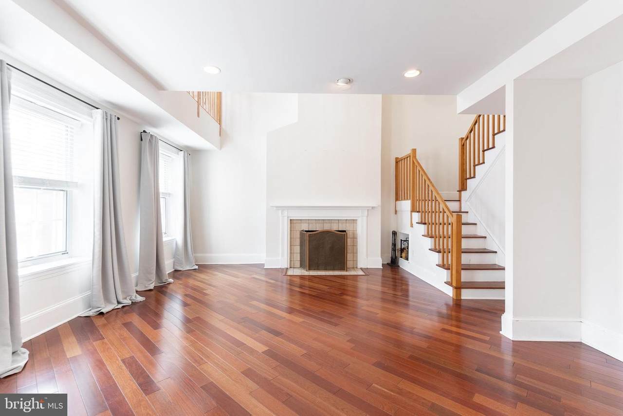 238 8TH Street - Photo 1