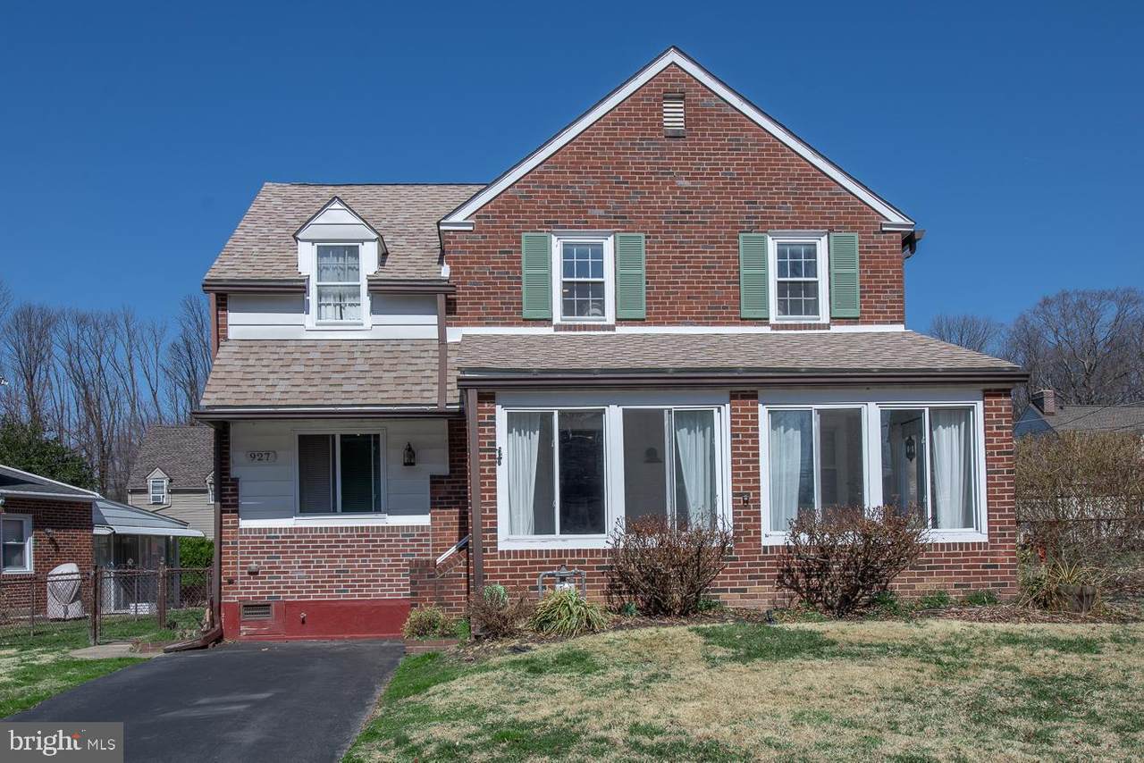 927 Stanbridge Road - Photo 1