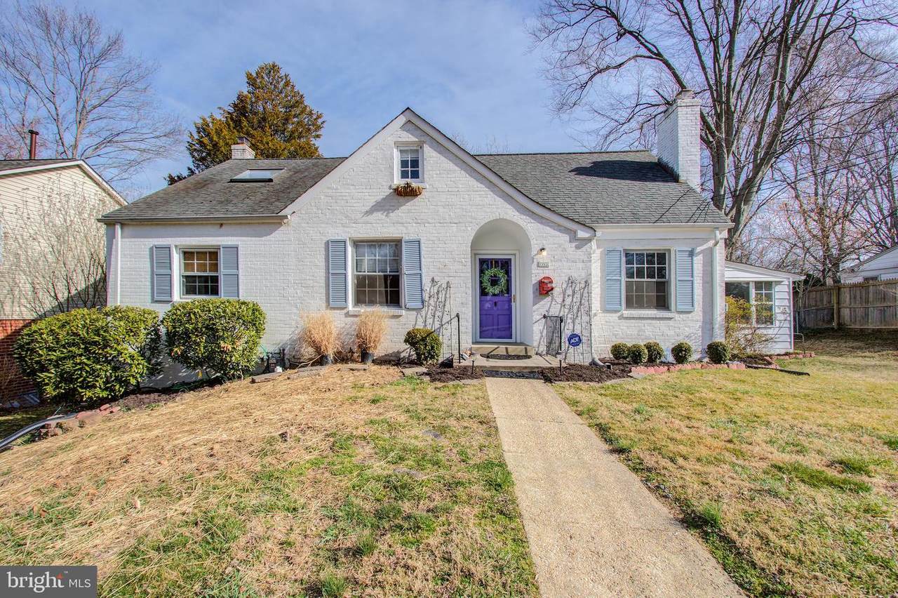10802 Lorain Avenue - Photo 1