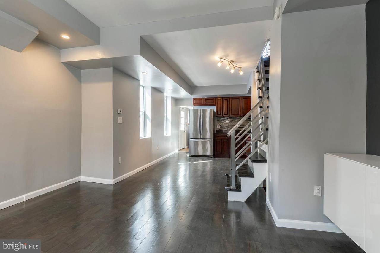 1104 Dunton Street - Photo 1