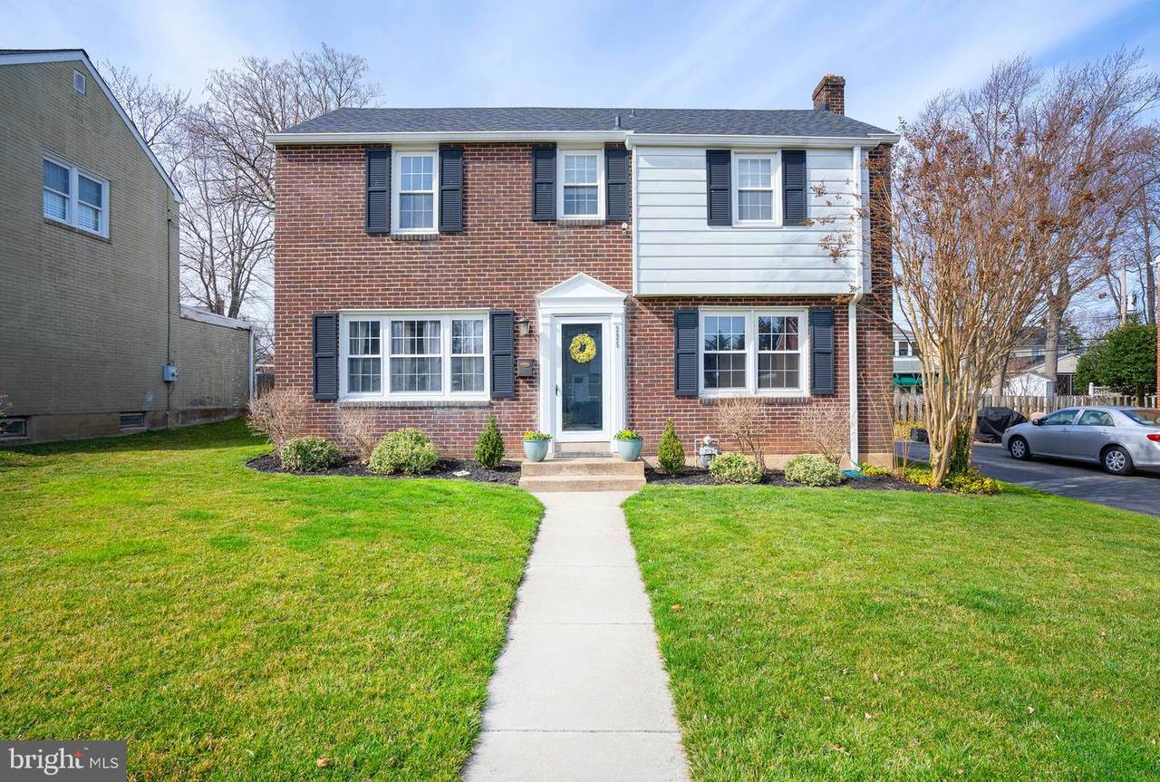 225 Pinehurst Road - Photo 1