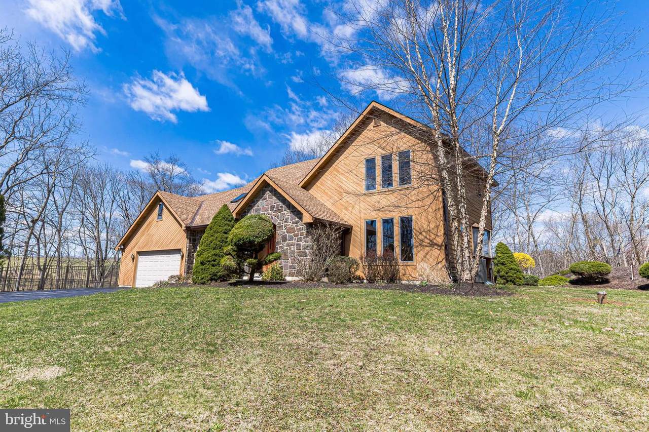 126 Winding Road - Photo 1