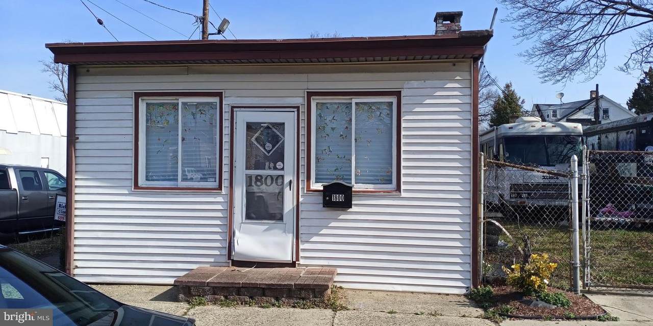 1800 Genesee Street - Photo 1