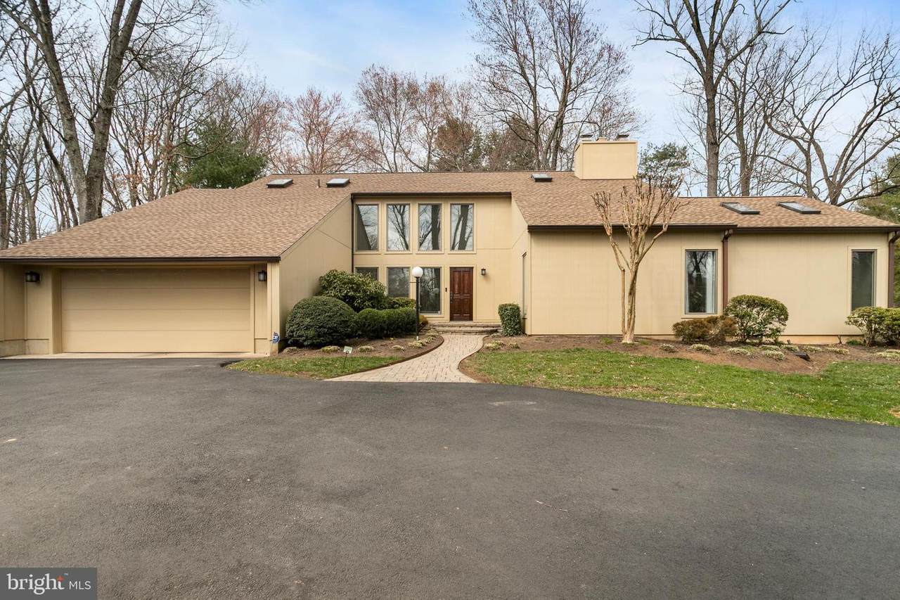 1042 Bellview Road - Photo 1