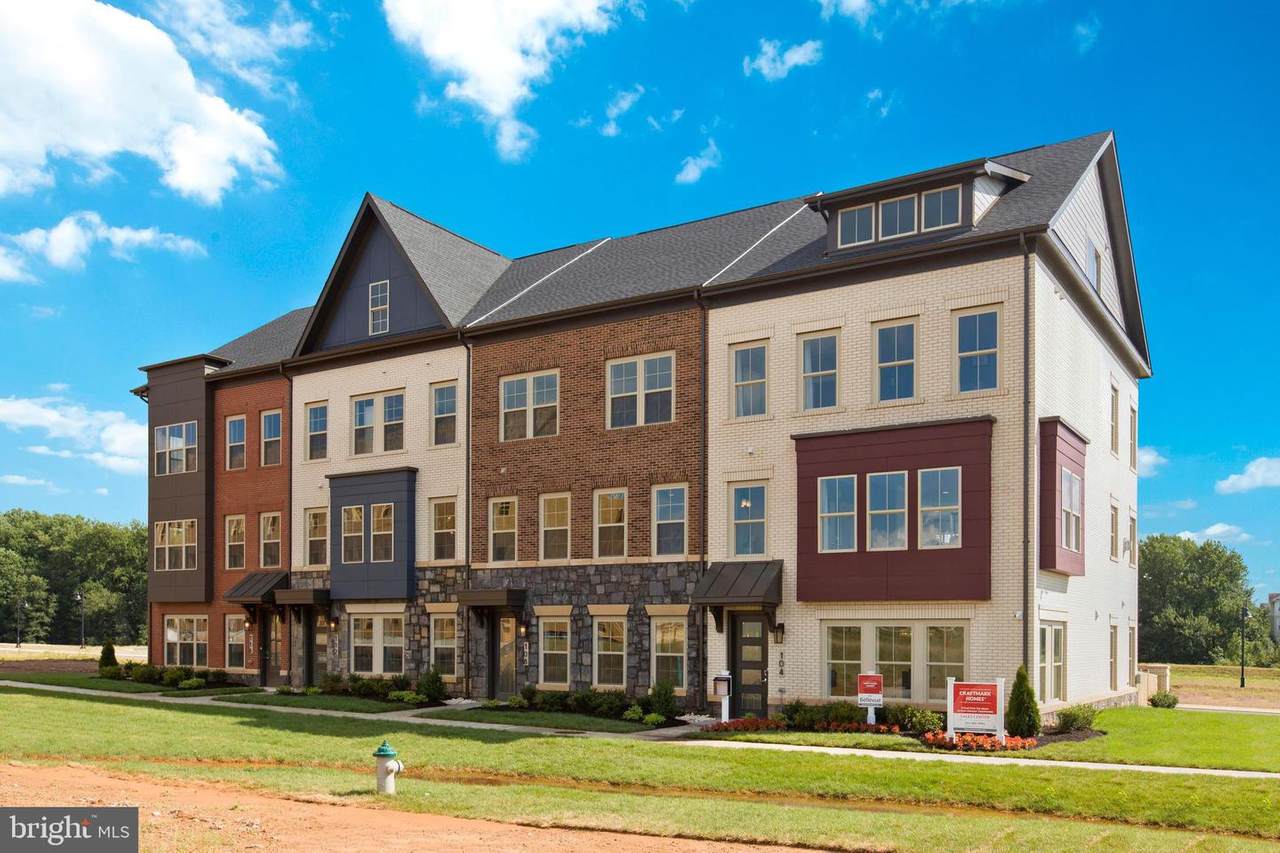 104 Crown Park Avenue - Photo 1
