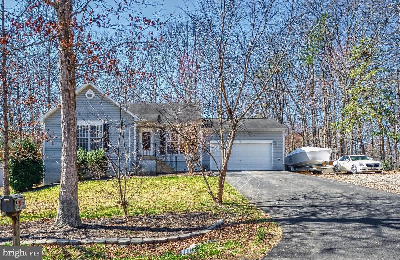 267 Somerset Drive - Photo 1