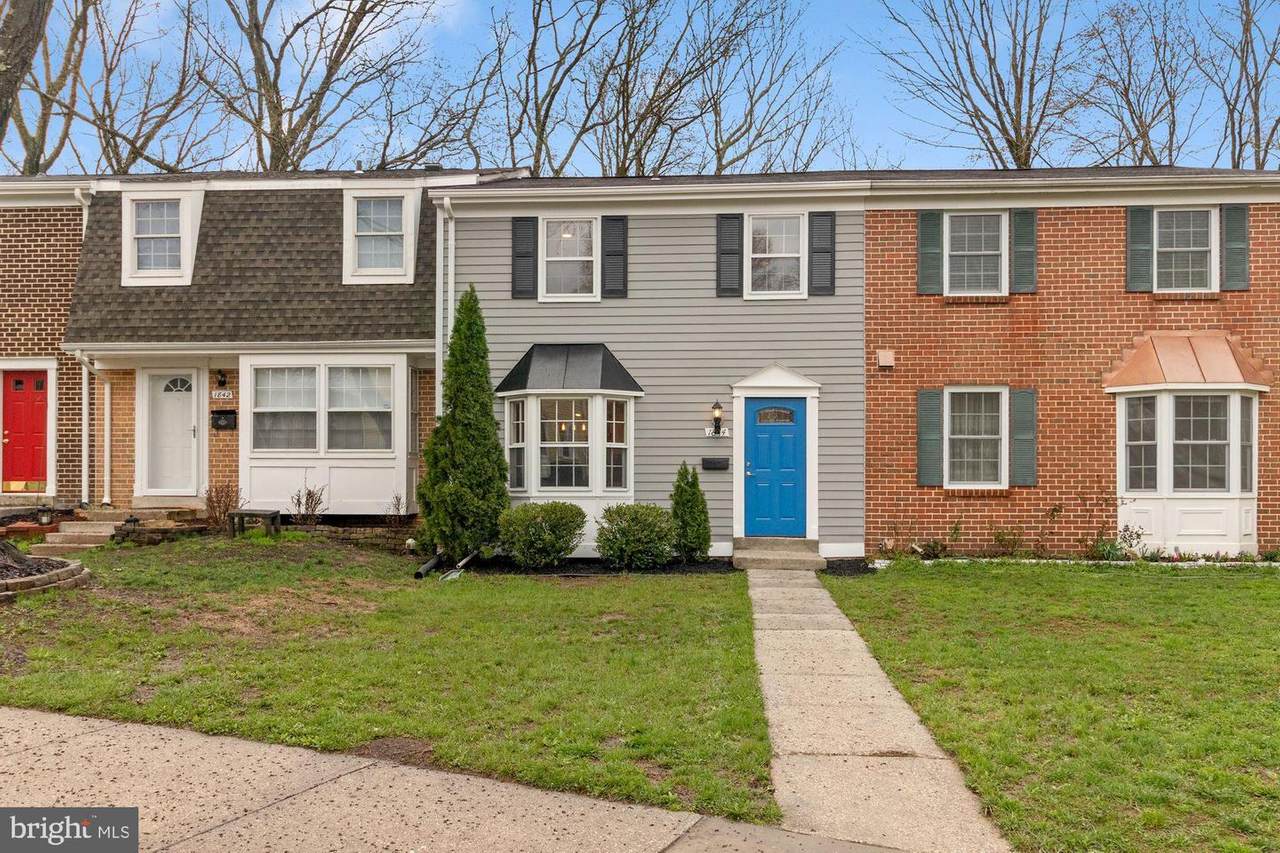 1844 Foxdale Court - Photo 1