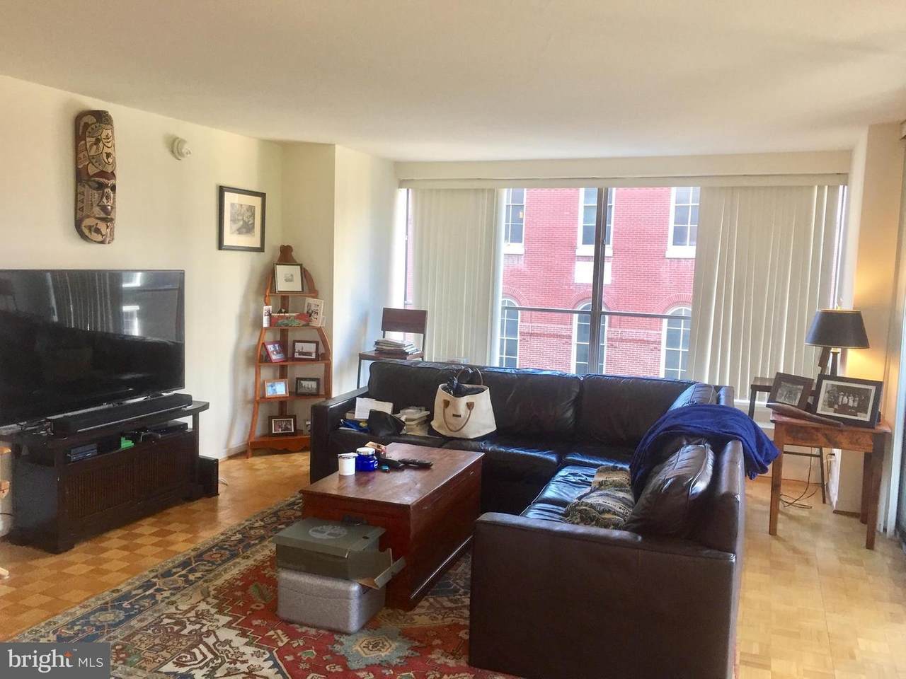 224-30 Rittenhouse Square - Photo 1