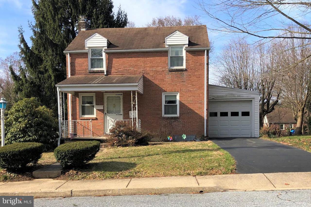 207 Penrose Street - Photo 1