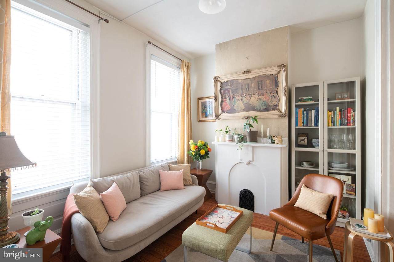 218 Belgrade Street - Photo 1