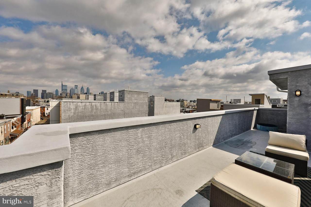1541 Dorrance Street - Photo 1