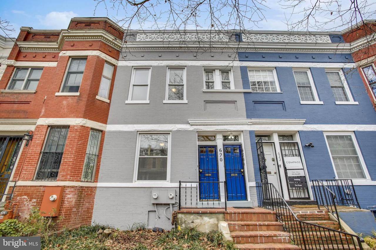 620 4TH Street - Photo 1