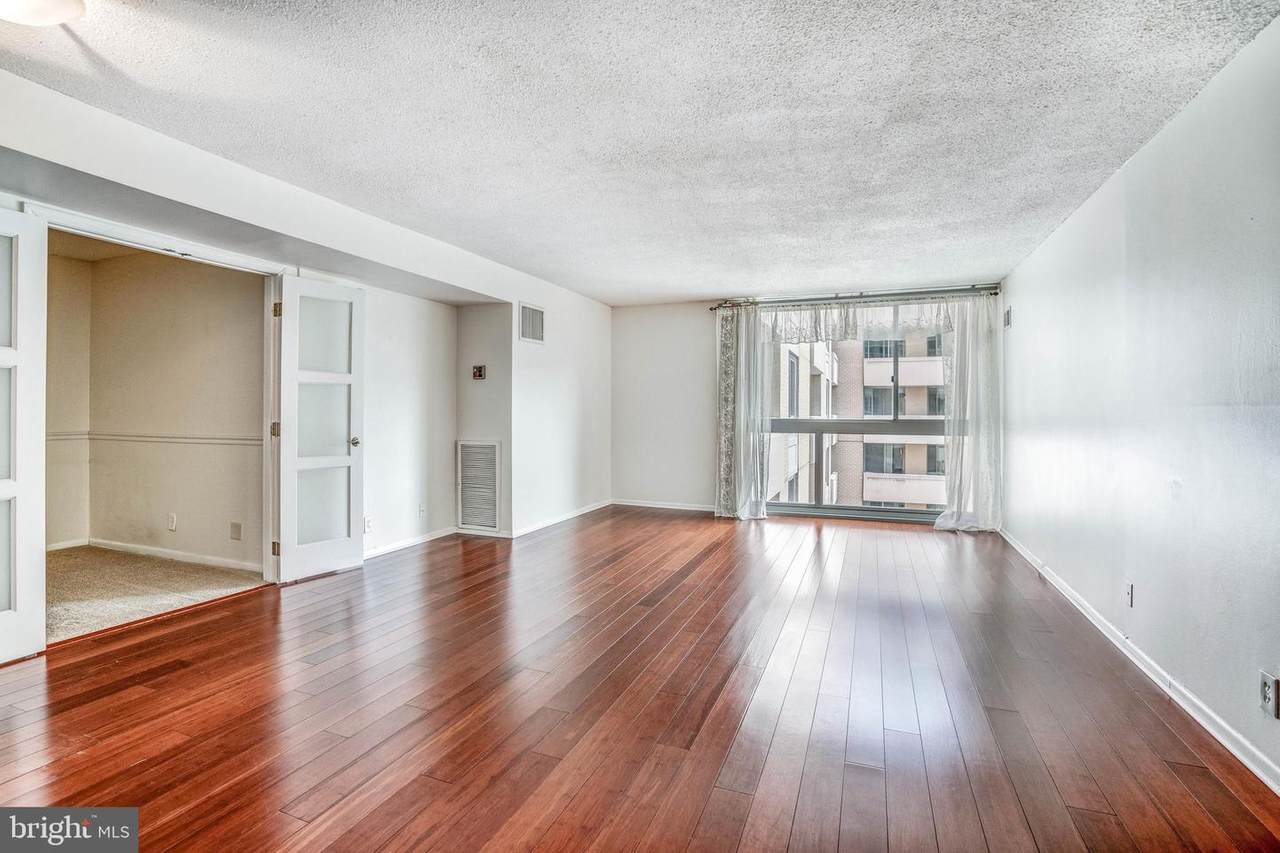 4601 Park Avenue - Photo 1