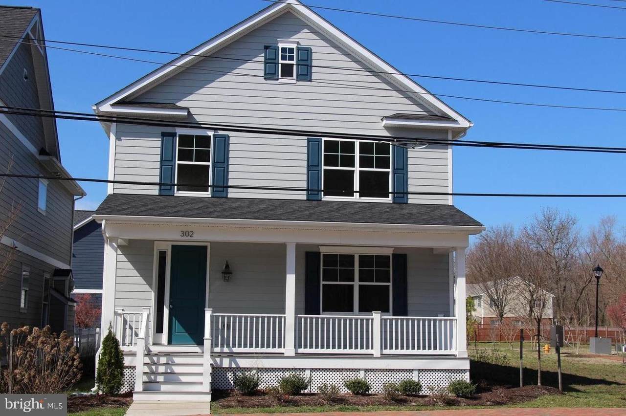 302 Talbot Street - Photo 1