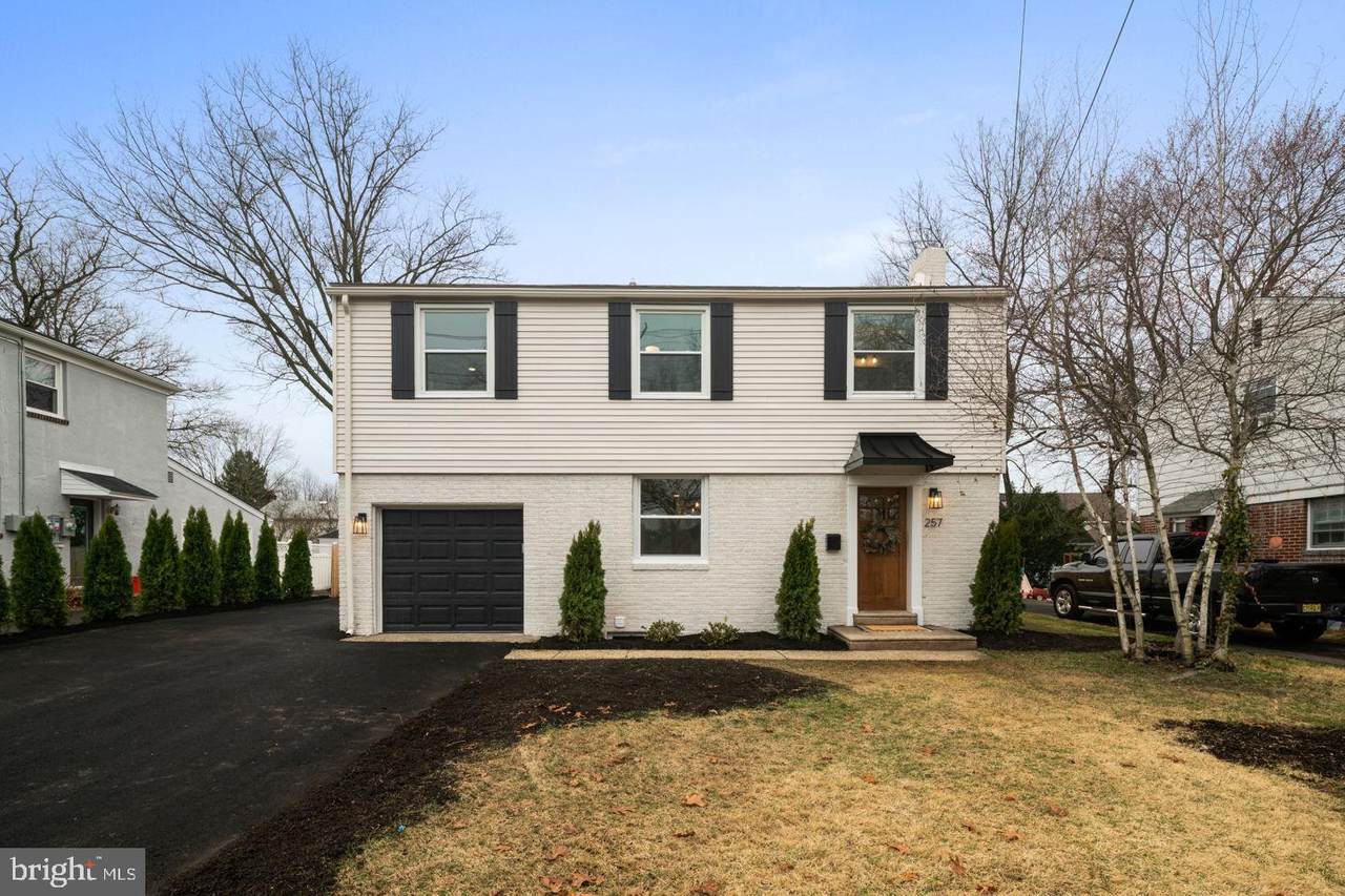 257 Crystal Lake Avenue - Photo 1