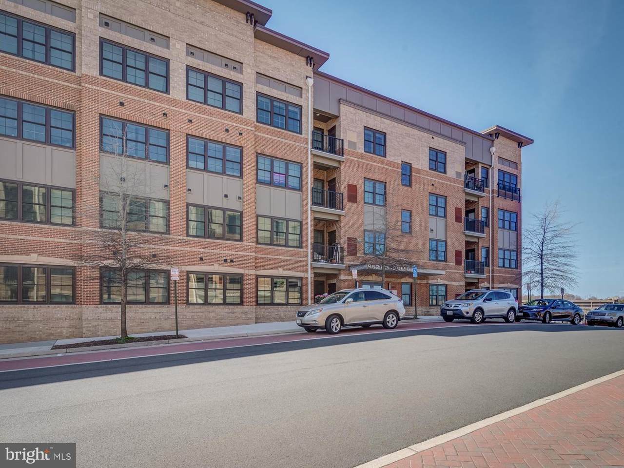 9521 Bastille Street - Photo 1