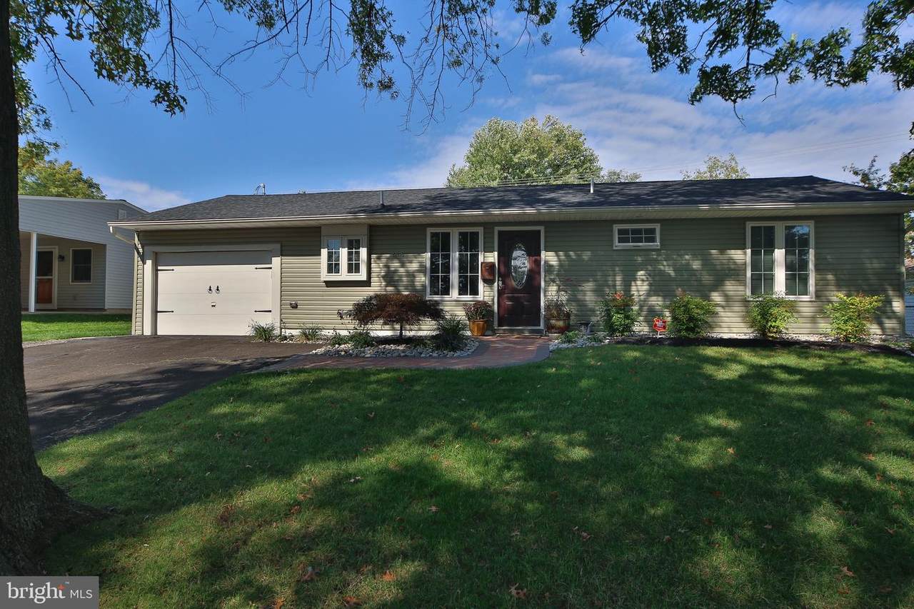 366 Thornridge Drive - Photo 1