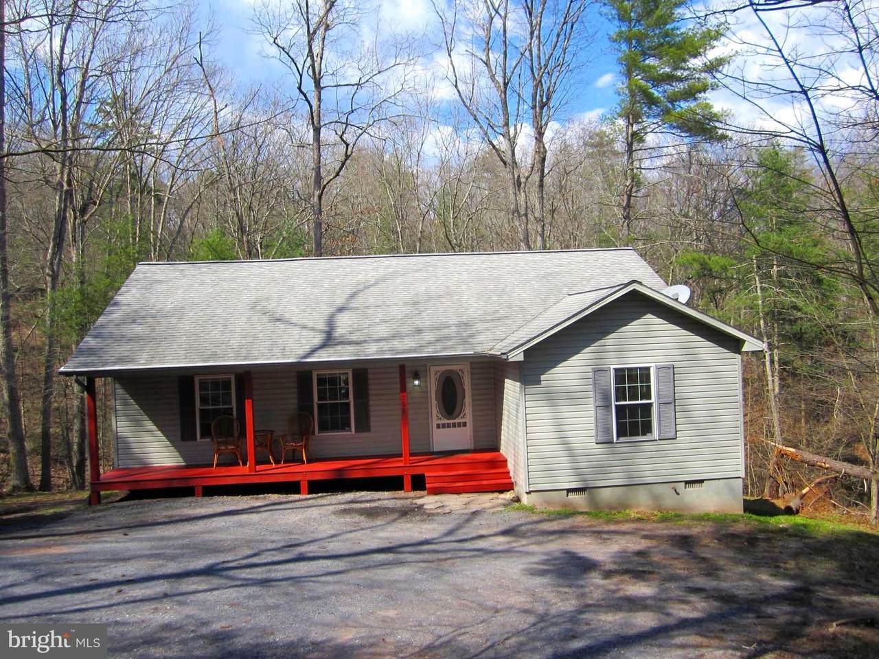 208 Hemlock St. Hemlock Street - Photo 1