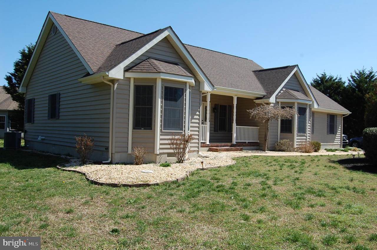 6 Schaffer Lane - Photo 1