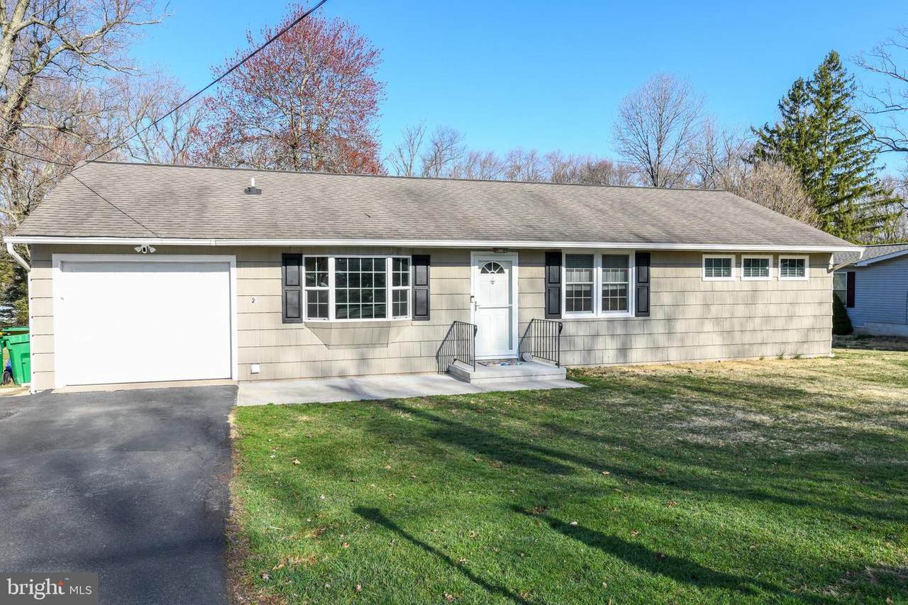 2148 Line Street - Photo 1