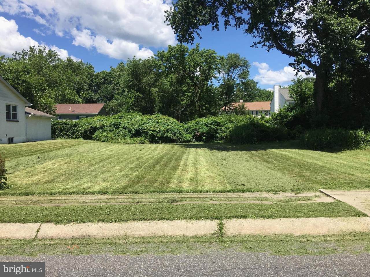 31 Broadway Avenue - Photo 1
