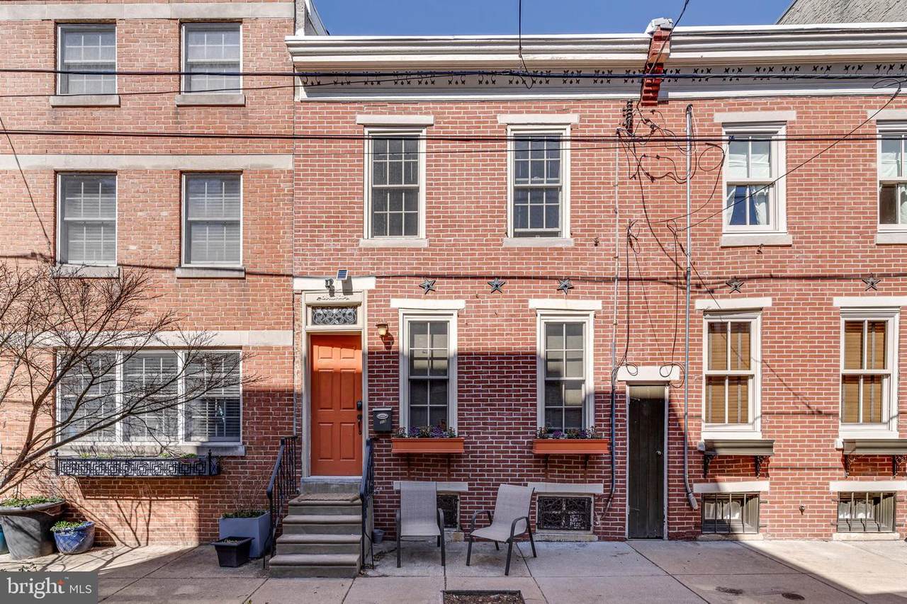 319 Pemberton Street - Photo 1
