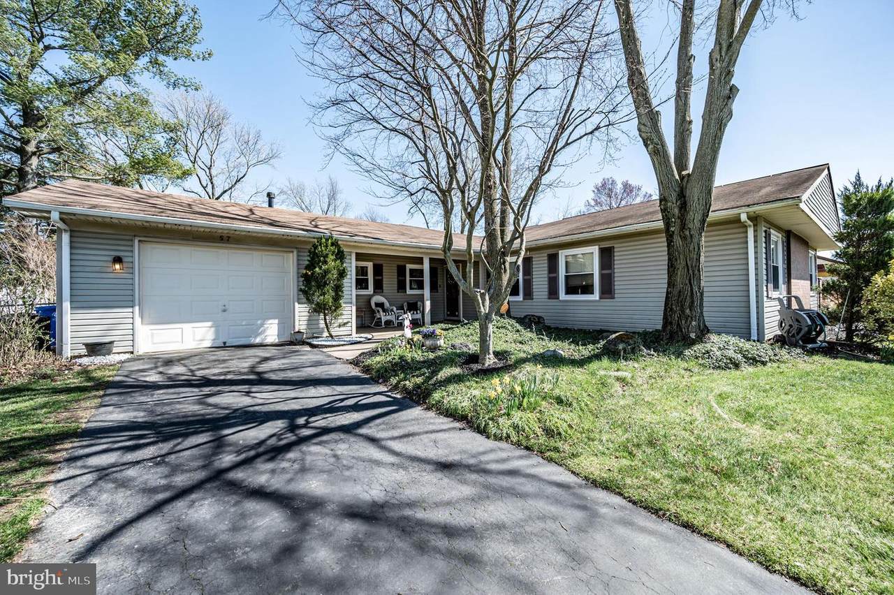 57 Toledo Lane - Photo 1