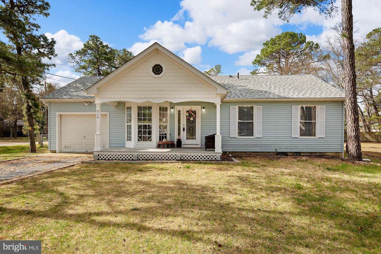 310 Cherokee Drive - Photo 1