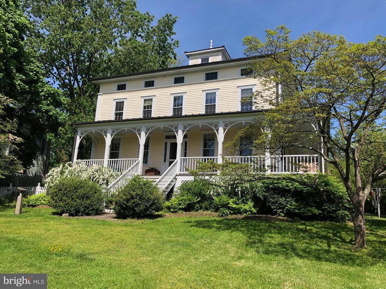 3 Reading Avenue - Photo 1