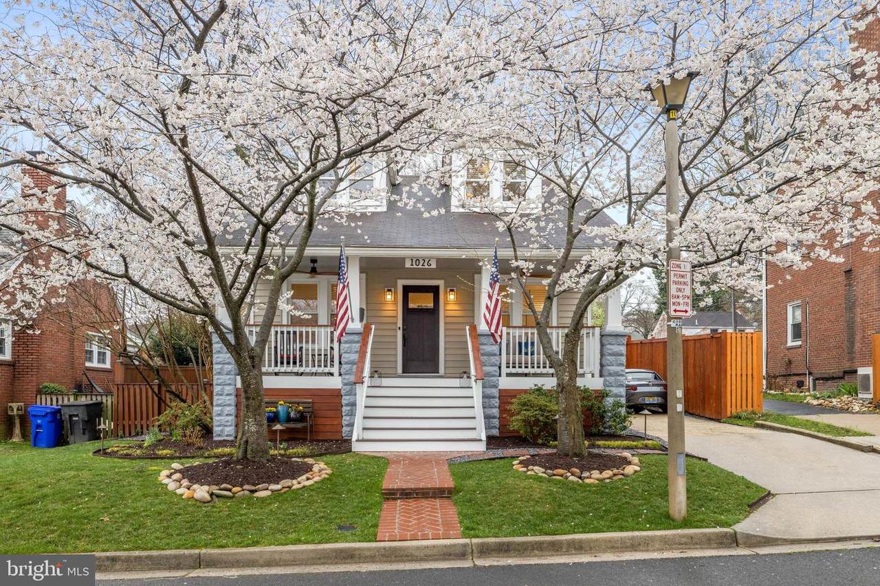 1026 21ST Street - Photo 1