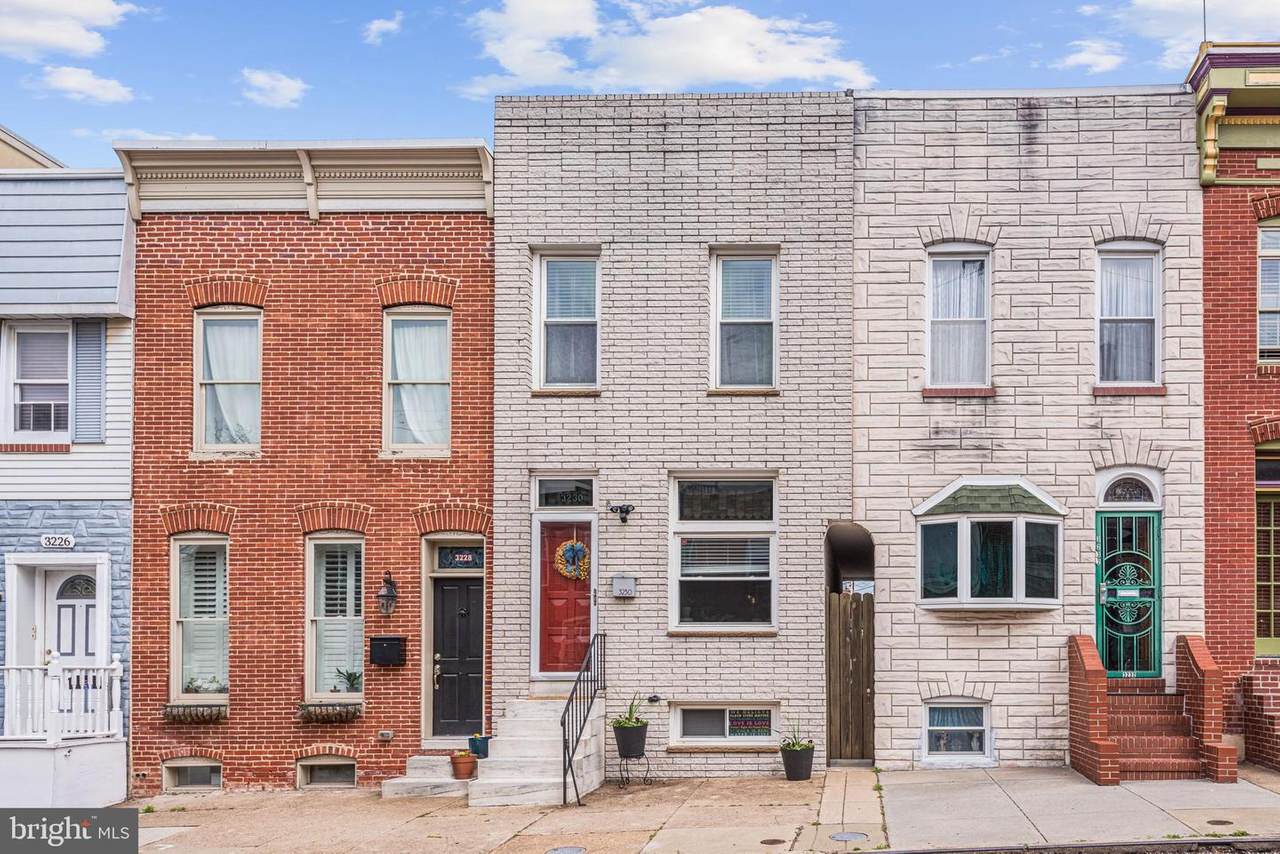 3230 Foster Avenue - Photo 1