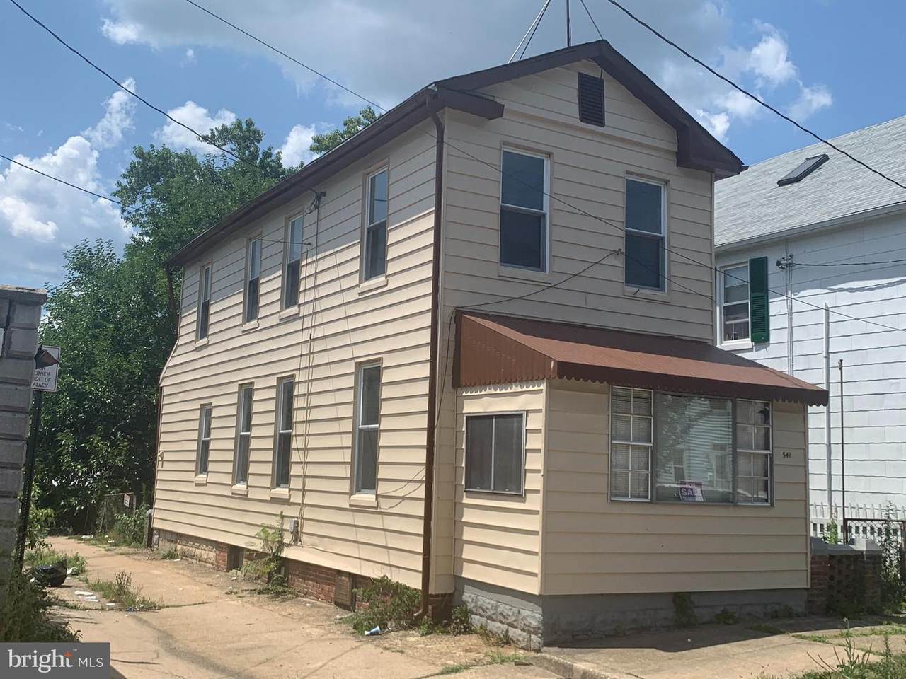 541 Pontiac Avenue - Photo 1