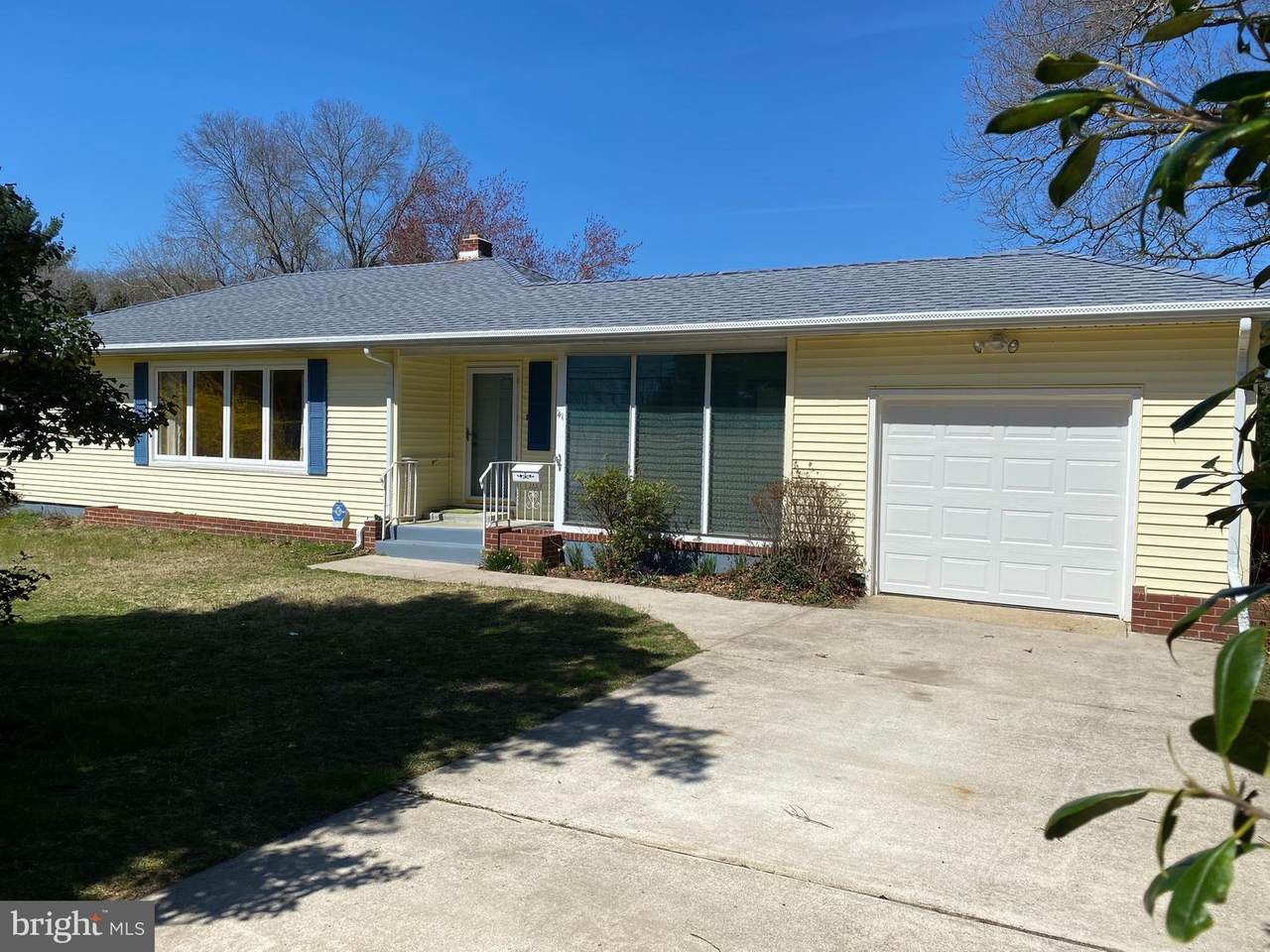 41 Westwood Avenue - Photo 1