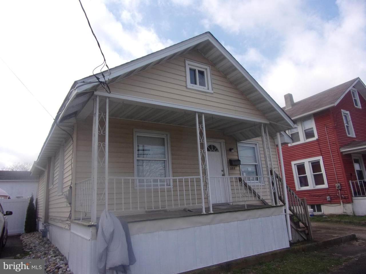 205 F Street - Photo 1