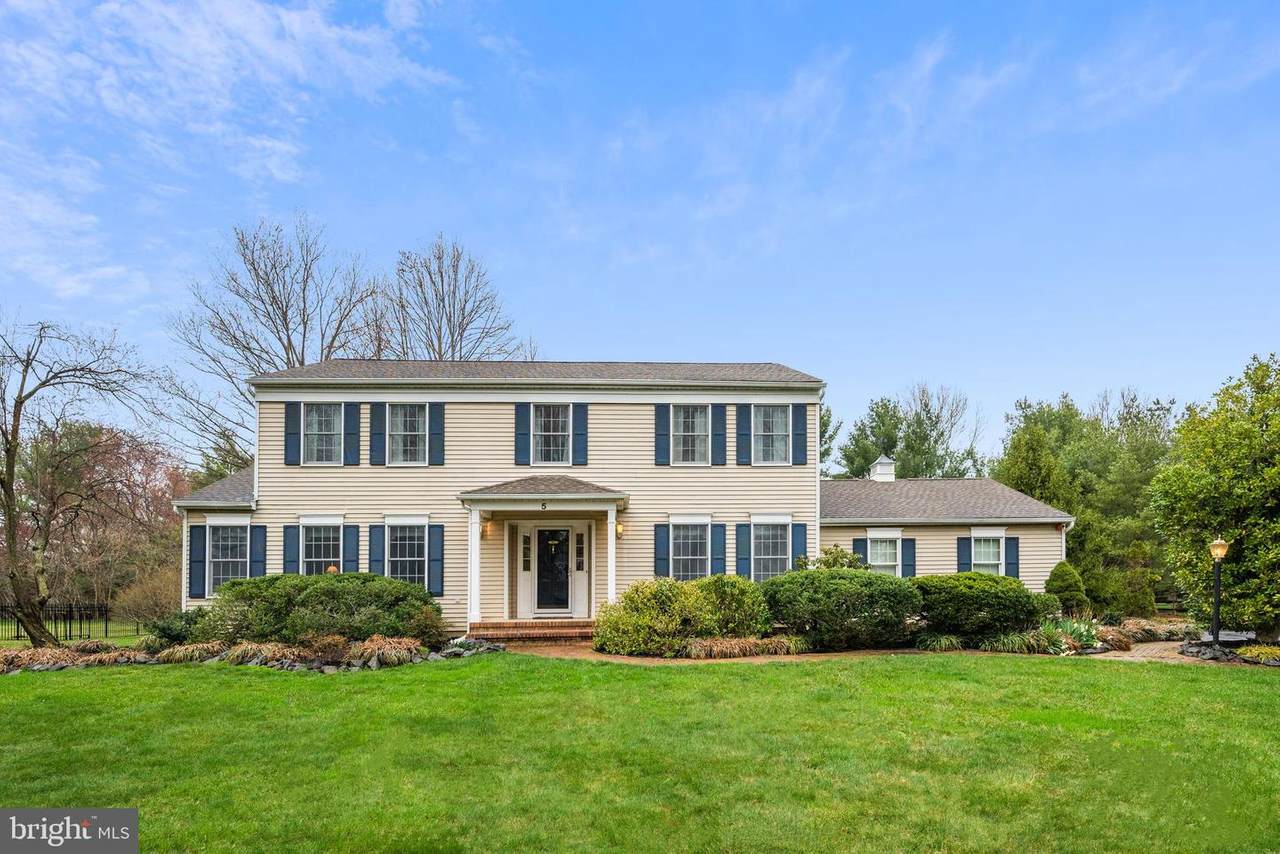 5 Monroe Place - Photo 1