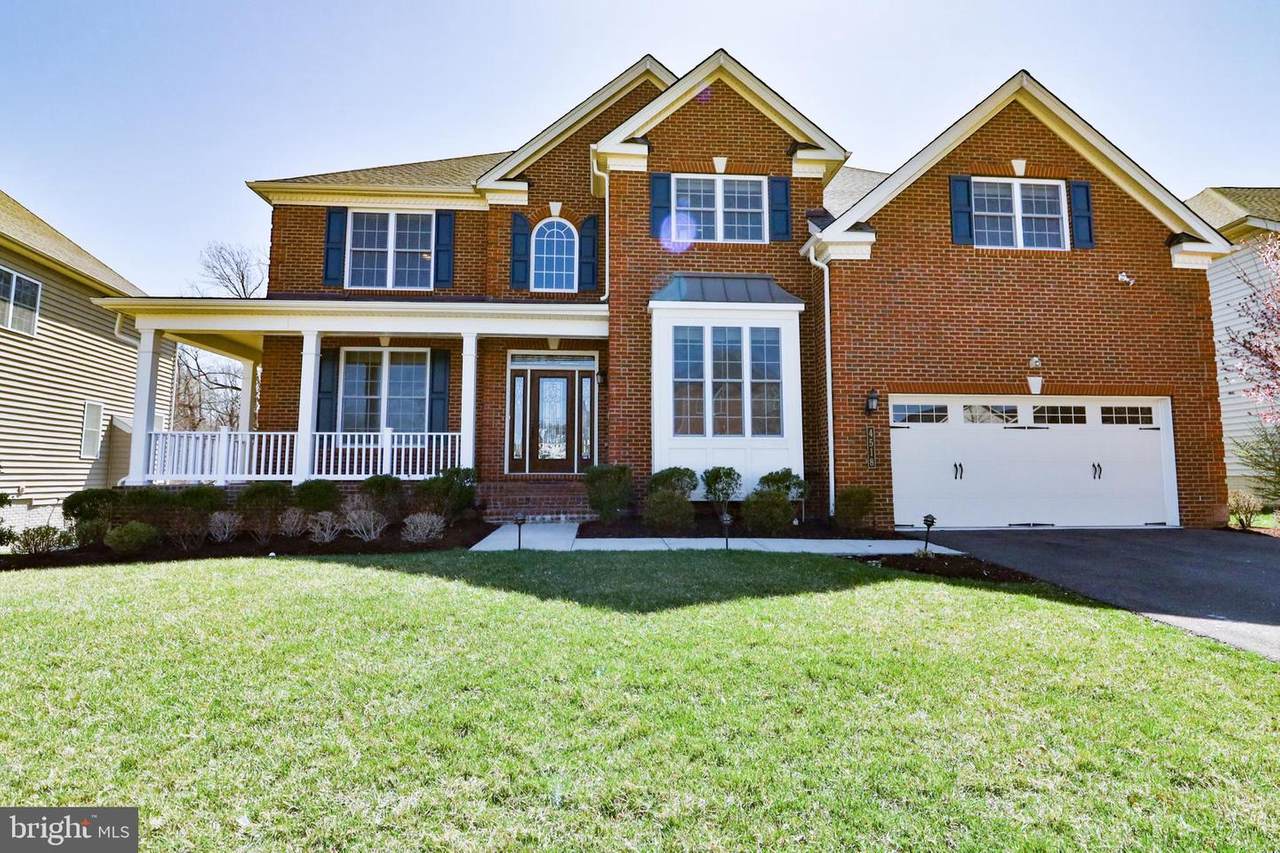 4518 Bridle Ridge Road - Photo 1