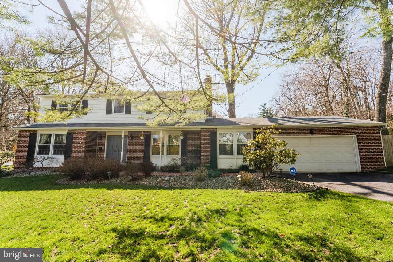 200 Maple Avenue - Photo 1