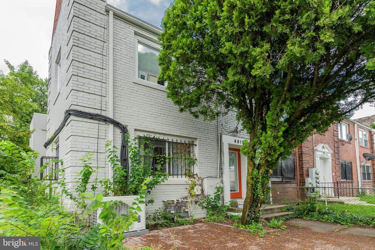 4819 4TH Street - Photo 1