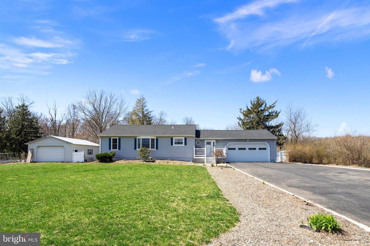 332 Gordon Road - Photo 1