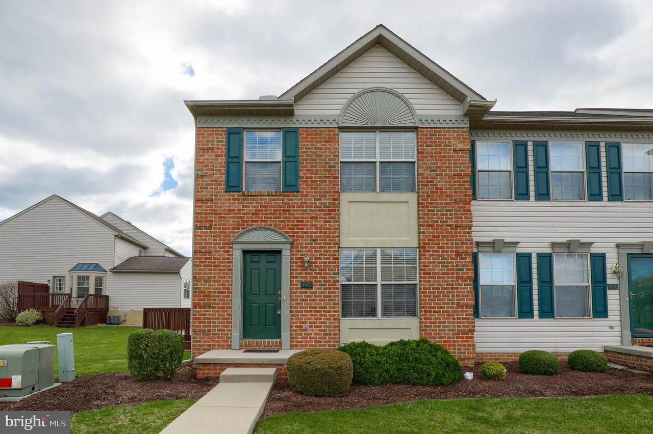 440 Cobblestone Lane - Photo 1