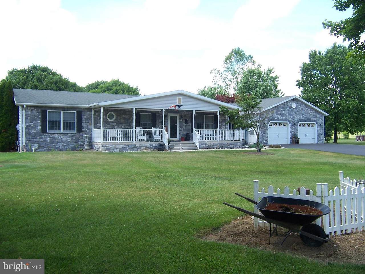 1979 Greensburg Road - Photo 1