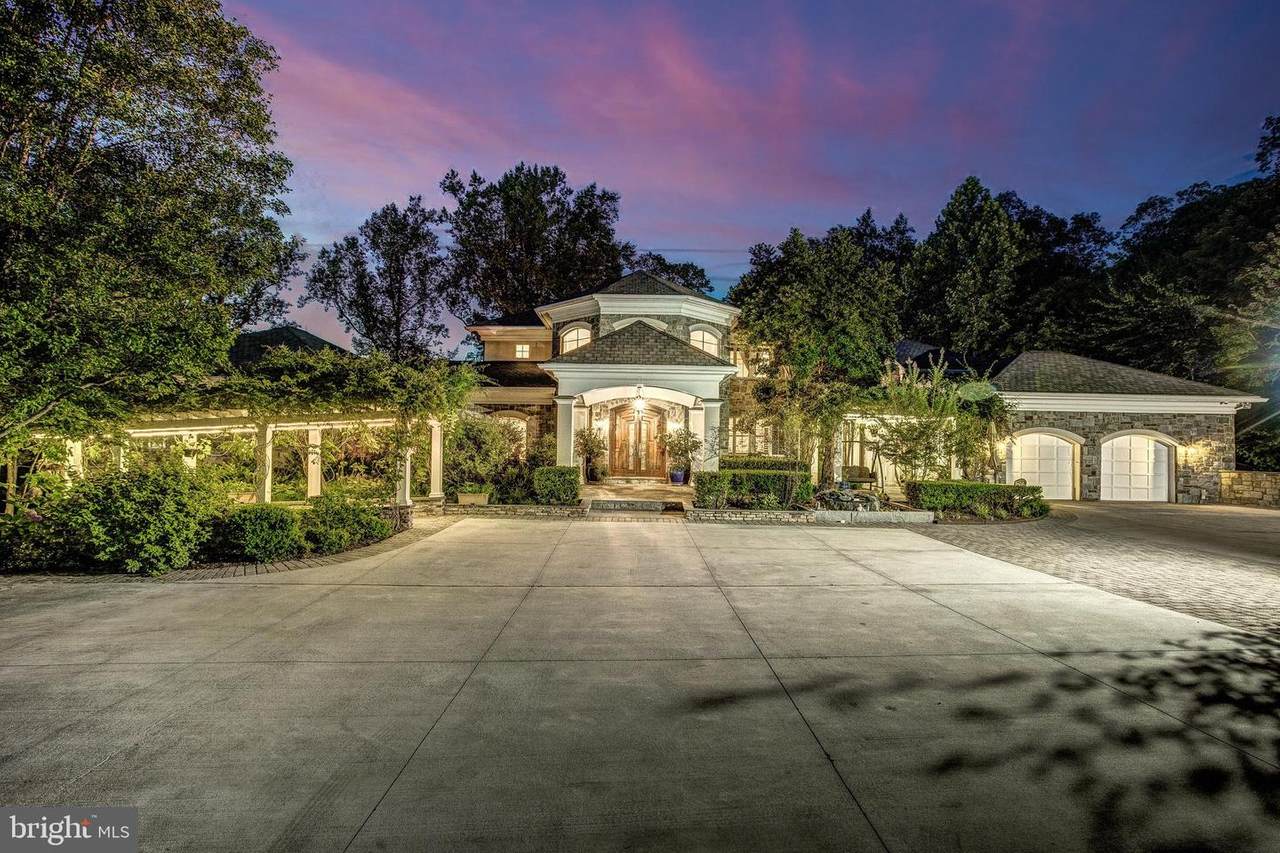 658 Live Oak Drive - Photo 1