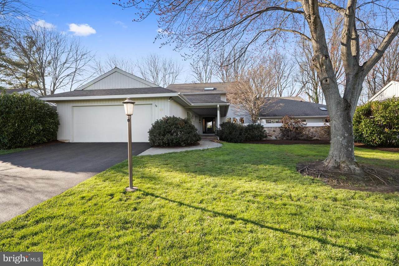 20 Tullamore Drive - Photo 1