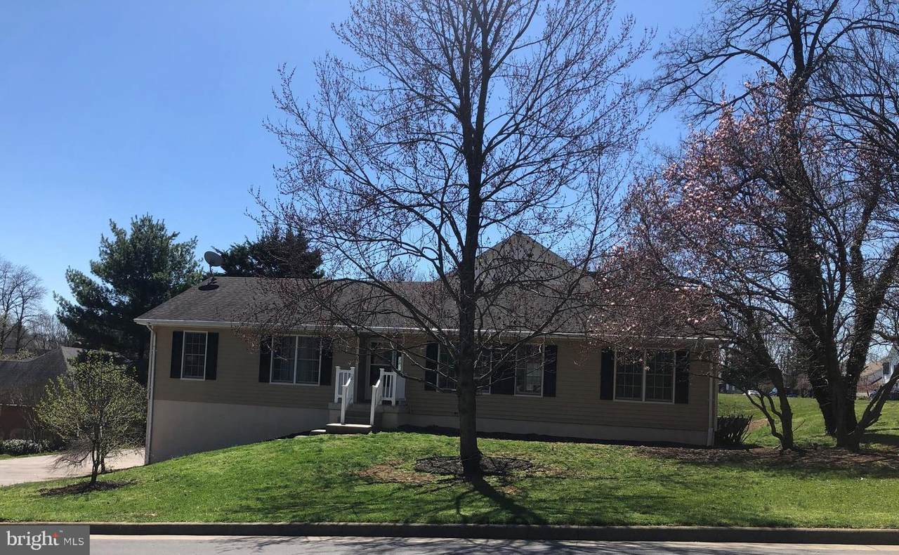 705 Seldon Drive - Photo 1