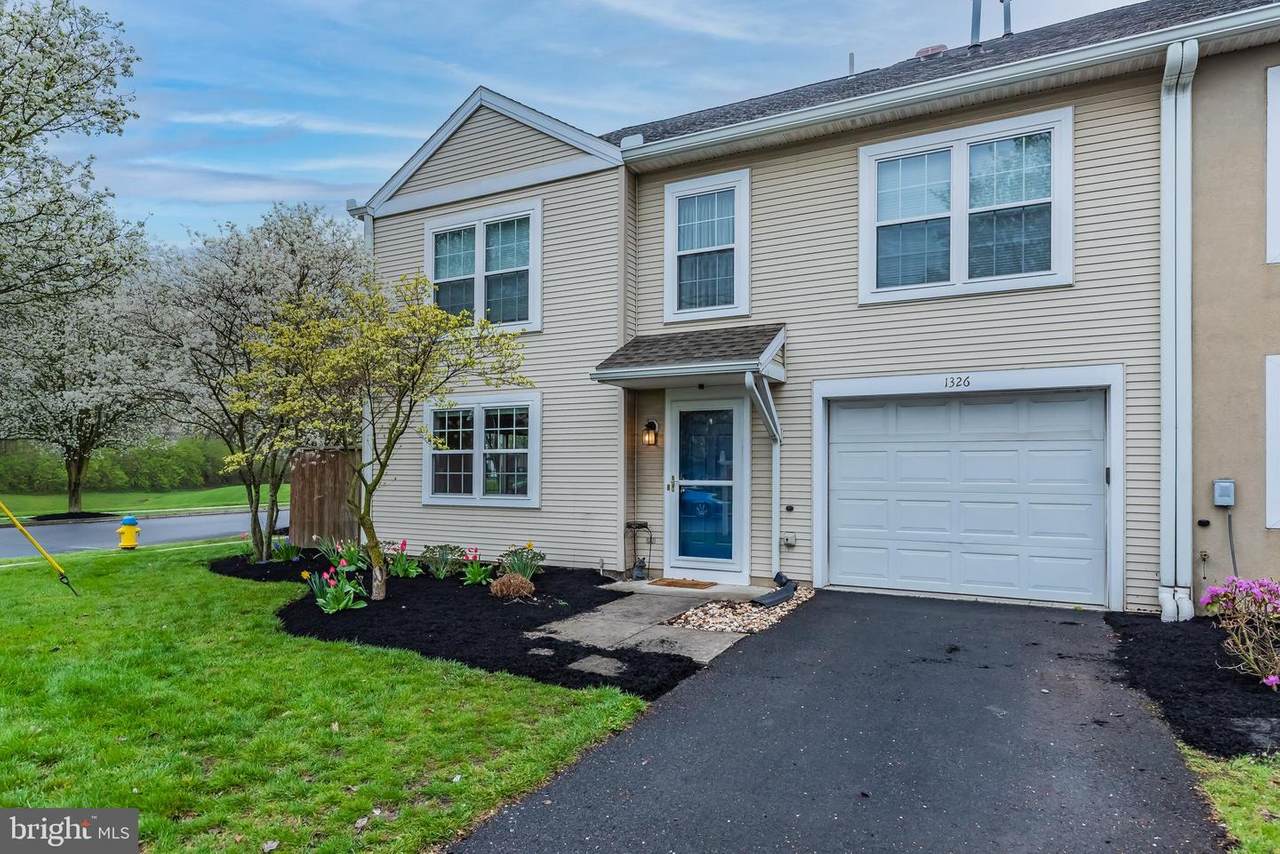 1326 West Street - Photo 1